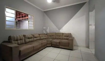 Casa Residencial à venda no bairro Jardim Residencial Guimarães