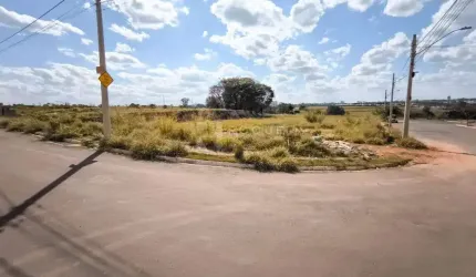 Terreno à venda no bairro Jardim Primavera
