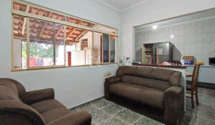 Casa residencial com 2 dormitórios à venda em Limeira.