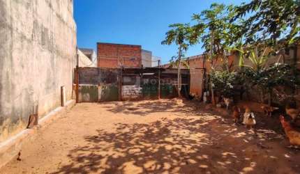 Terreno à venda no bairro Jardim Lagoa Nova