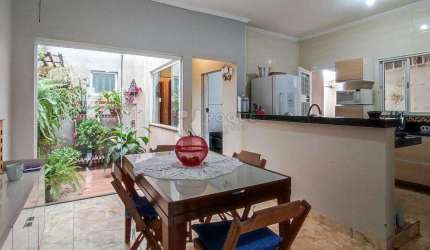 Casa Residencial à venda no bairro Parque Pompeo