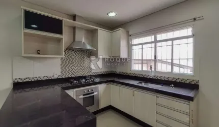Casa Residencial à venda no bairro Jardim Nova Suiça