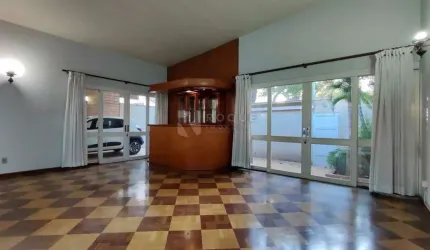 Casa Residencial/Comercial na região central