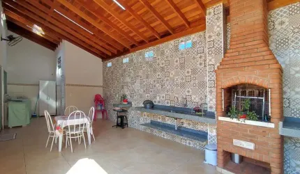 Casa a Venda no Jardim Caieira