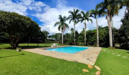 Casa em condomínio à venda no bairro Chácara Boa Vista da Graminha