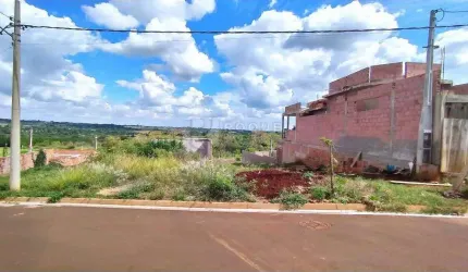 Terreno de 233m² em bairro recém formado e de grande valorização.