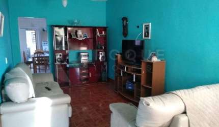 Casa à Venda