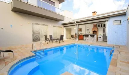Casa em condomínio à venda no bairro Parque Residencial Roland