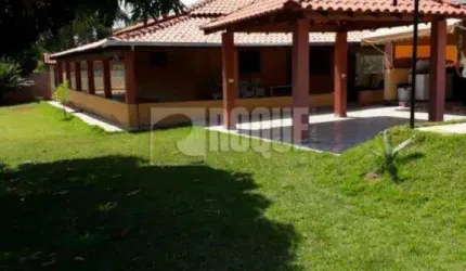 Chácara à venda no bairro Pires de Cima