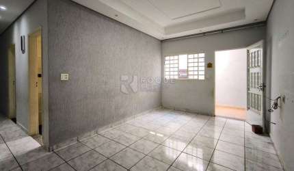 Casa à Venda – 2 Dormitórios | Estrutura para Sobrado