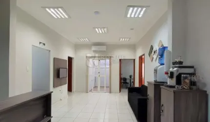 Casa Comercial à venda no bairro Centro
