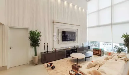 Apartamento sofisticado e funcional com 4 suítes