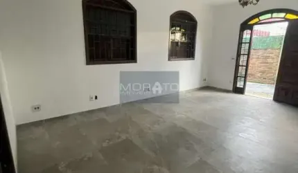 Casa à venda, 4 quartos, 1 suíte, 6 vagas, Eldorado - Contagem/MG