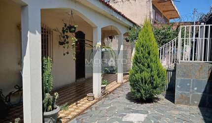 Casa 3 Quartos, Suíte, 3 Vagas no Bairro São Salvador, BH