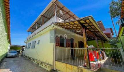 Casa com 4 quartos, 7 vagas de garagem no bairro São Salvador - Belo Horizonte