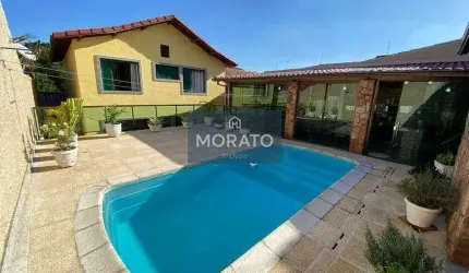 Casa com 3 Quartos sendo 1 suíte com 4 vagas à venda no Bairro Santa Branca