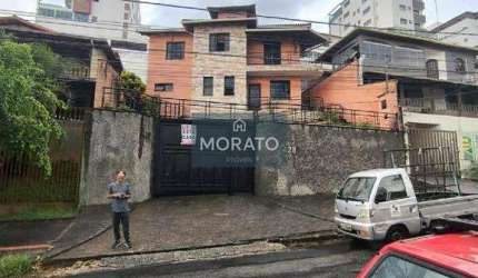 Casa de 4 quartos 3 banheiros 3 vagas de garagem jardim riacho