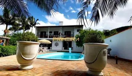 Casa a 150m da Praia de Taquaras em BC