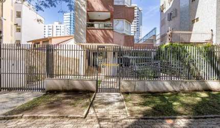 Loja de 91m² à venda no Juvevê