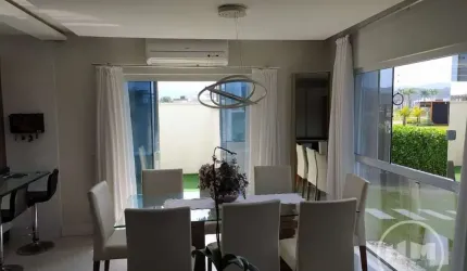 Casa em condomínio fechado à venda na Rua Ivo José Rebello, 610, Santa Regina, Camboriú por R$ 3.800.000