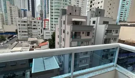 Apartamento com 3 quartos à venda na Rua 3110, 66, Centro, Balneário Camboriú por R$ 2.100.000