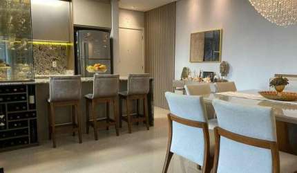 Venda de Apartamento, 107 m², Mobiliado, 03 Quartos (sendo 02 Suítes), 02 Vagas de Garagem, no Centro de Itajaí-SC