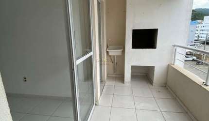 Aluguel Anual Apartamento de 02 Quartos, no Residencial Vitta Club, bairro  Espinheiros, Itajaí-SC