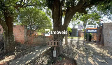 Casa com terreno amplo na Vila Margarida