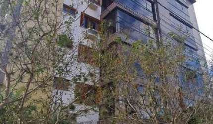 Amplo Apartamento 3 dormitórios (1 Suíte) + dependência + 2 vagas garagem - próximo Sociedade Aliança