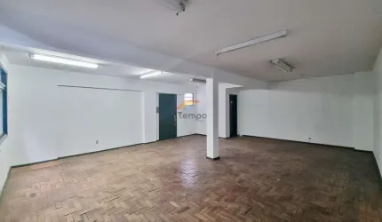 Sala com 60 m² privativos à venda e locação no Centro de Novo Hamburgo.