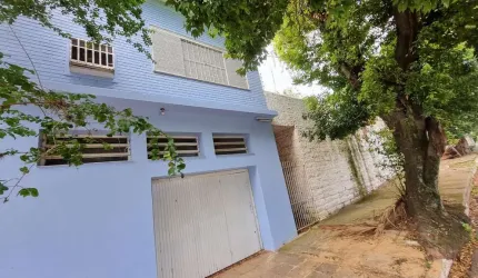 Casa Residencial de 4 quartos no bairro Boa Vista