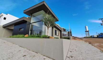 Casa Residencial de 3 quartos no bairro Alto Horizonte