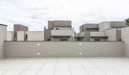 SOBRADOS  DISPONÍVEL/ SJP Sobrado 5,  173.83m2 de área útil, terreno medindo 129.09m2, terraço medindo 52.13m2