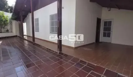 Casa com 3 quartos à venda na Rua Felipe Camarão, 84, Jardim dos Oliveiras, Campinas, 265 m2 por R$ 620.000