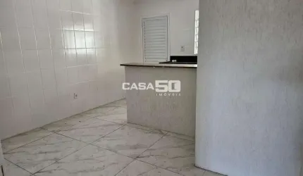 Casa com 2 quartos para alugar na Avenida Transamazônica, 1195, Jardim García, Campinas, 100 m2 por R$ 2.000