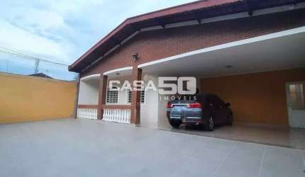 Casa com 3 quartos à venda na Avenida André Tosello, 451, Jardim Paraíso de Viracopos, Campinas, 245 m2 por R$ 615.000