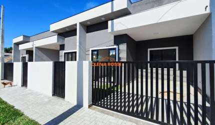 Casa á Venda Com suíte e Piscina Matinhos