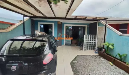 Casa à Venda com Piscina Pontal do Paraná