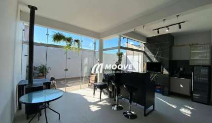 Sobrado com 3 dormitórios à venda, 179 m² por R$ 1.200.000,00 - Vale do Sol - Cachoeirinha/RS