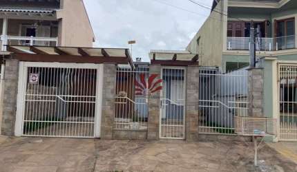 Casa com 3 quartos para alugar na Rua Nossa Senhora das Graças, 164, Harmonia, Canoas por R$ 2.800