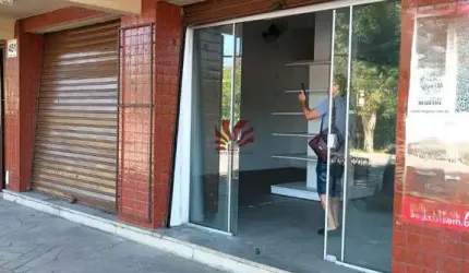 Ponto comercial para alugar na Rua Coronel Vicente, 451, Centro, Canoas por R$ 1.800