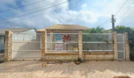 Casa com 3 quartos para alugar na rua diretor augusto pestana 1009, 1009, Fátima, Canoas por R$ 3.600