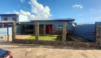 Casa com 2 quartos à venda na Rua Santo Antônio dos Pobres, 1272, Harmonia, Canoas por R$ 490.000
