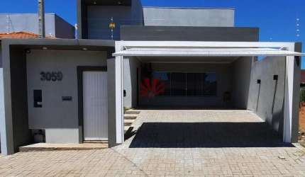 Casa com 2 quartos para alugar na Avenida Armando Fajardo, 3059, Igara, Canoas por R$ 6.100