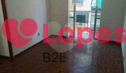 Apartamento 2 quartos com piso madeira parquet original