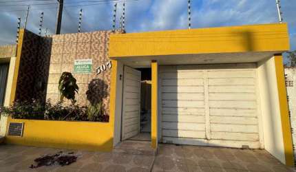 Casa para Locação em Arapiraca, São Luiz II, 3 dormitórios, 1 suíte, 2 banheiros