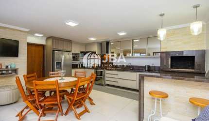 CASA MOBILIADA COM 4 QUARTOS E 2 SUÍTES