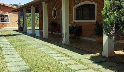 Área Construída com 640,00 m², Área do Terreno com 3.500,00 m².