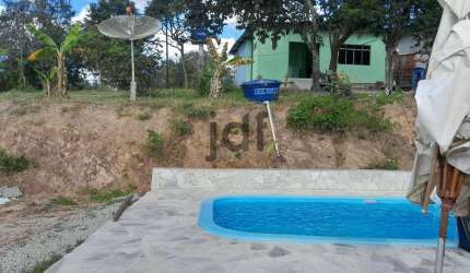 Chácara em região bastante procurada e povoada