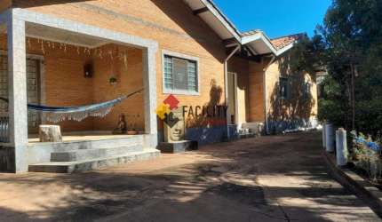 Chácara / sítio com 4 quartos à venda na Praça Maria Antônia Roma 61, 1, Zona Rural, Ouro Fino, 176 m2 por R$ 500.000
